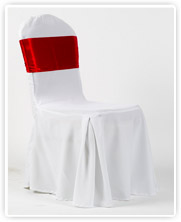 Fehér székhuzat - Piros masnival