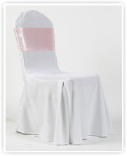Fehér székhuzat - Rózsaszín masnival
